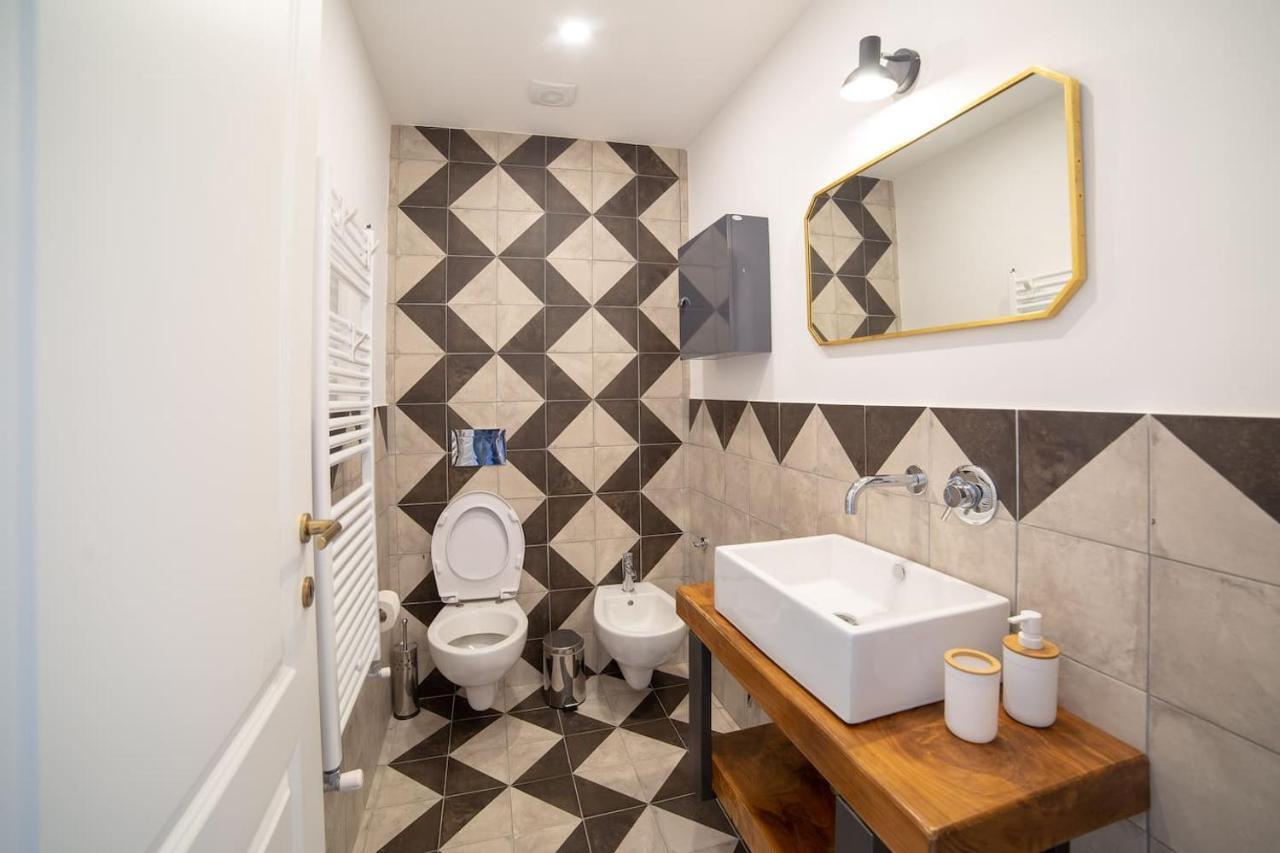 Galluppi Design Apartment By Houseinเนเปิลส์ ภายนอก รูปภาพ
