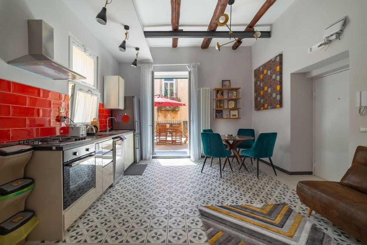 Galluppi Design Apartment By Houseinเนเปิลส์ ภายนอก รูปภาพ